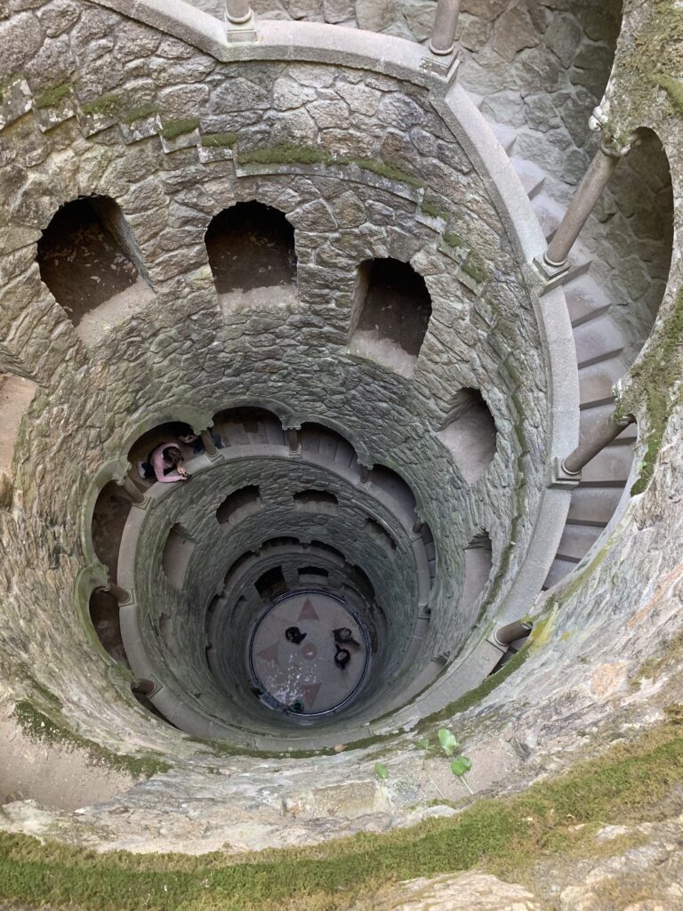 Puit initiatique Quinta da Regaleira